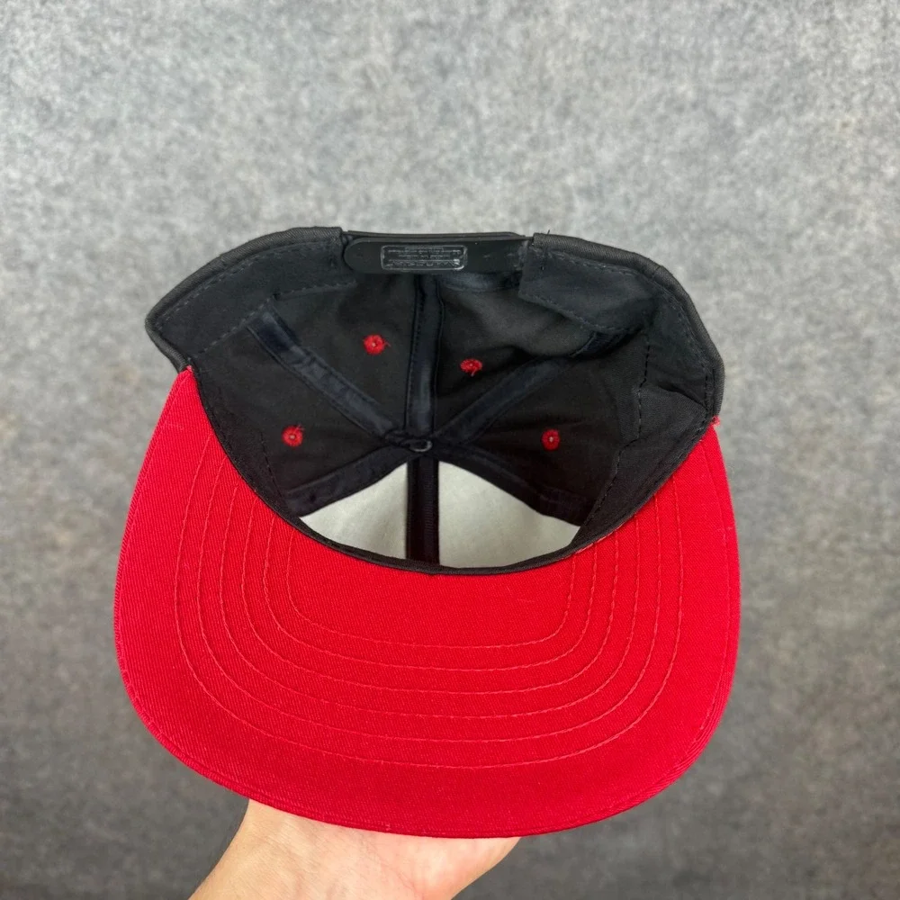 Vintage Texaco Snapback Hat Mens One Size Black Red Swingster USA Made Patch
